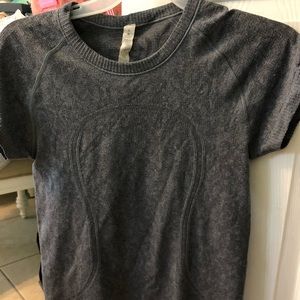 Lululemon gray short sleeve swiftly tech 6
